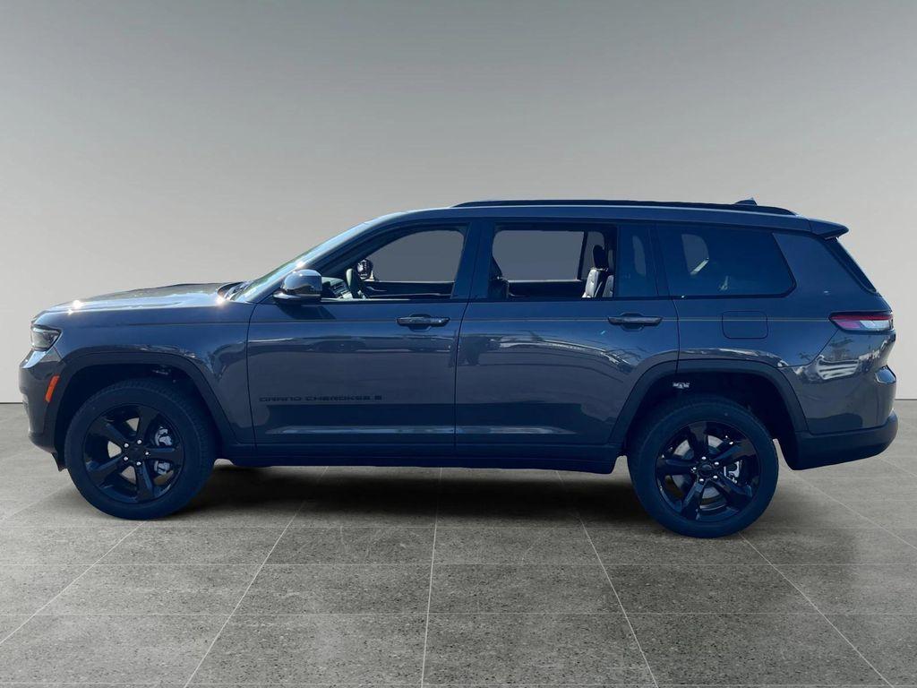 new 2025 Jeep Grand Cherokee L car, priced at $50,220