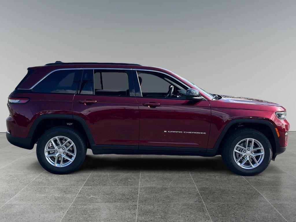 new 2025 Jeep Grand Cherokee car, priced at $42,375