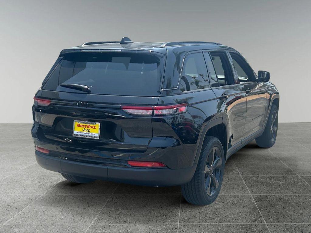 new 2025 Jeep Grand Cherokee car, priced at $45,875