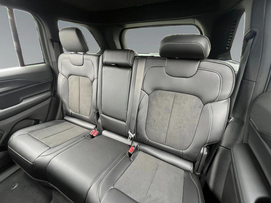 new 2025 Jeep Grand Cherokee car, priced at $46,730
