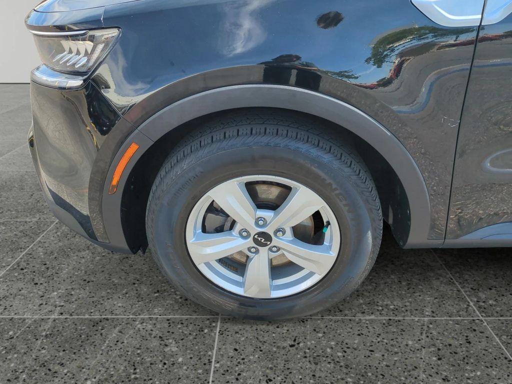 used 2023 Kia Sorento car, priced at $21,500