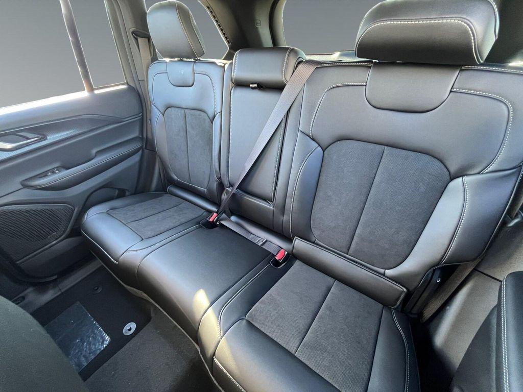 new 2025 Jeep Grand Cherokee car, priced at $44,230