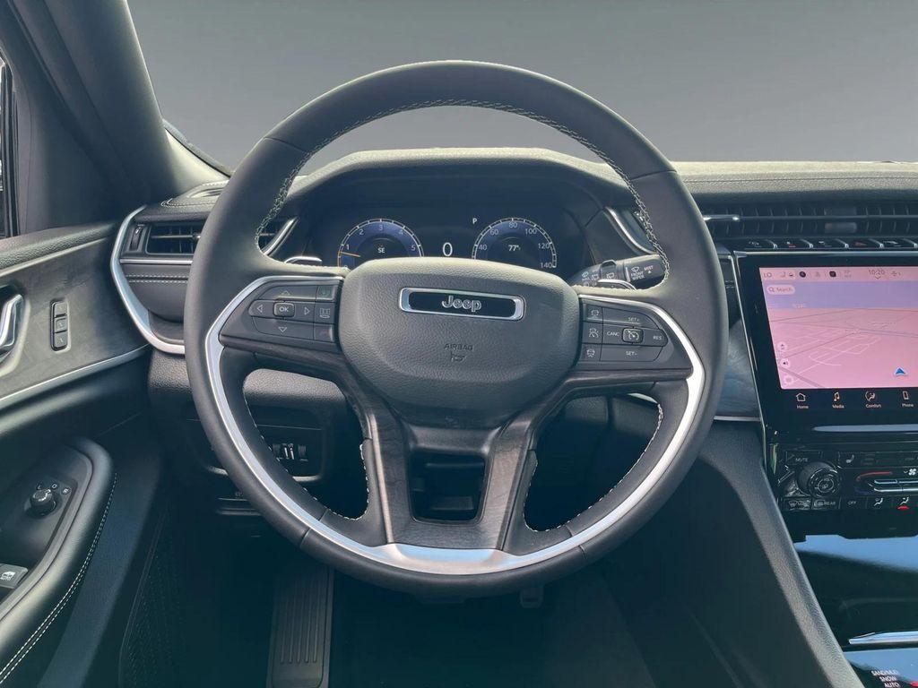 new 2025 Jeep Grand Cherokee L car, priced at $49,495