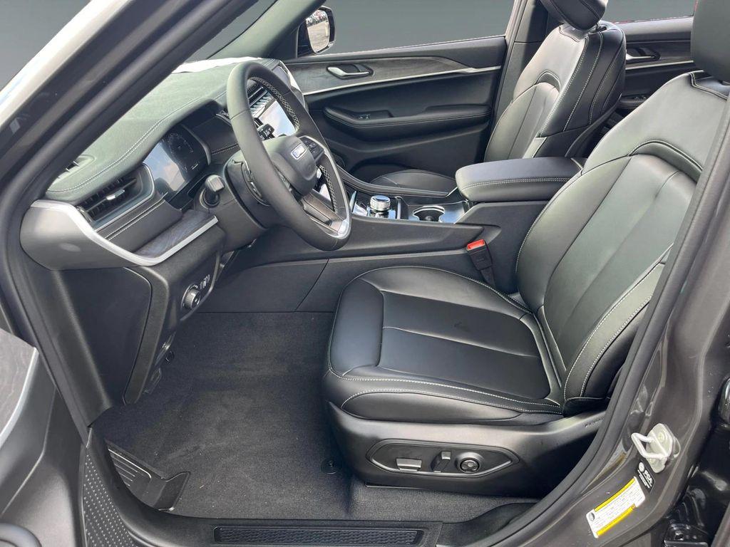 new 2025 Jeep Grand Cherokee L car, priced at $49,495