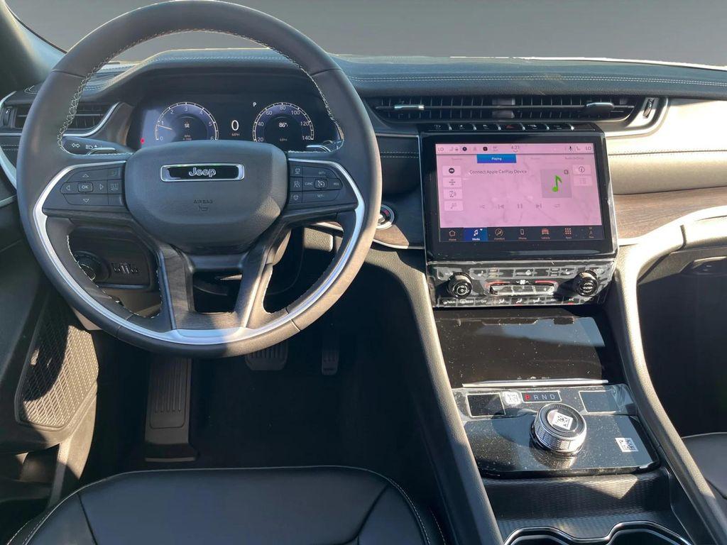 new 2025 Jeep Grand Cherokee L car, priced at $46,900