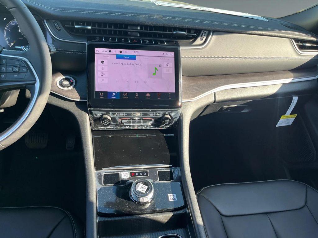 new 2025 Jeep Grand Cherokee L car, priced at $46,900