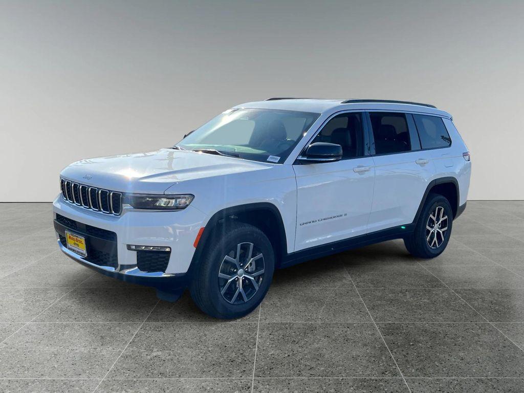 new 2025 Jeep Grand Cherokee L car, priced at $46,900