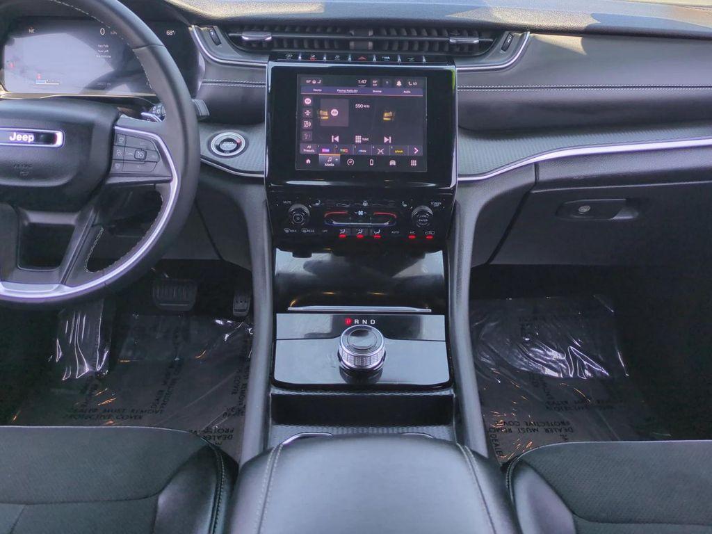 used 2024 Jeep Grand Cherokee L car