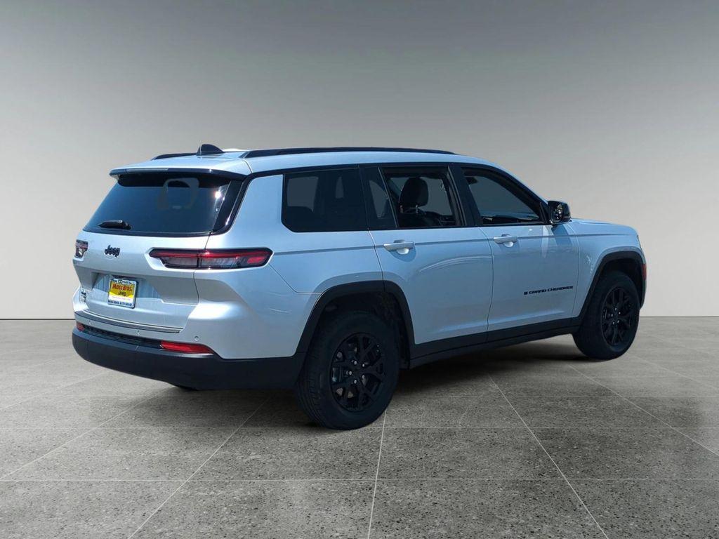 used 2024 Jeep Grand Cherokee L car