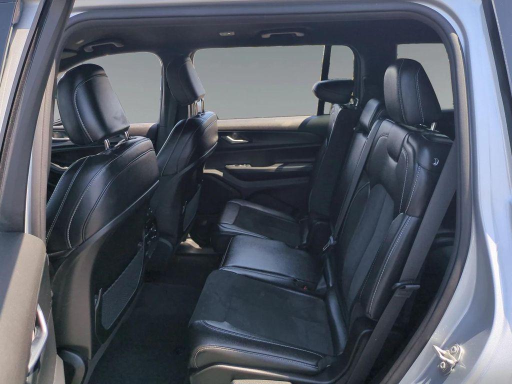 used 2024 Jeep Grand Cherokee L car