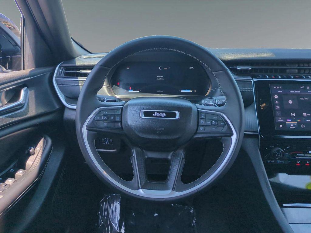 used 2024 Jeep Grand Cherokee L car