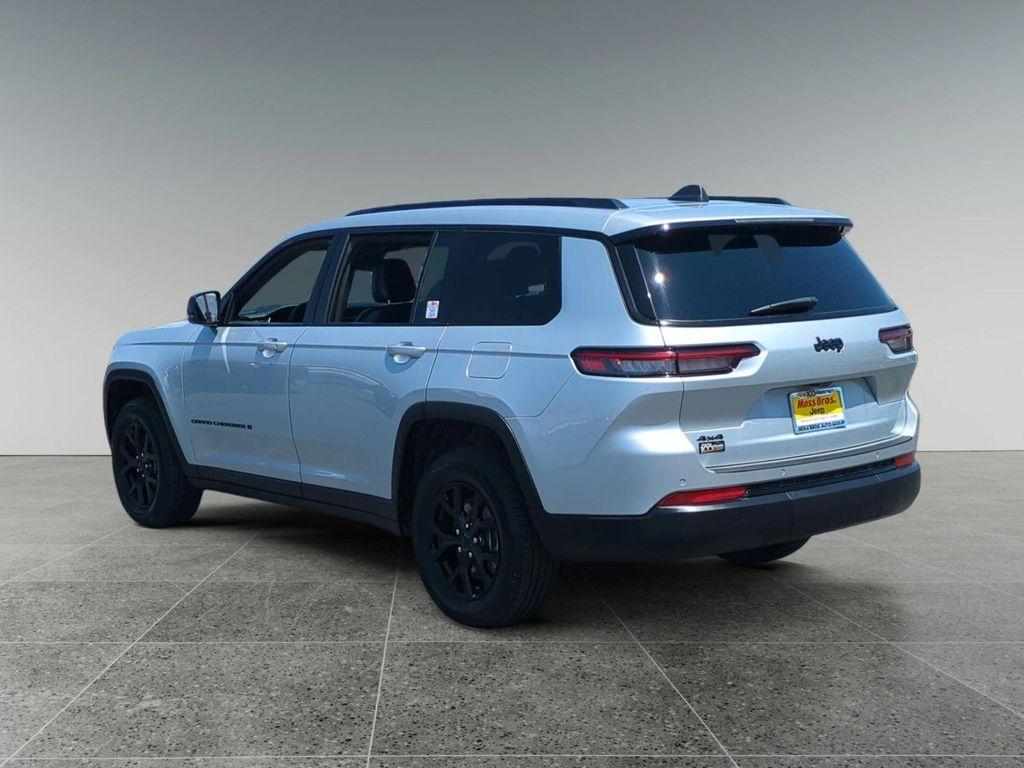 used 2024 Jeep Grand Cherokee L car