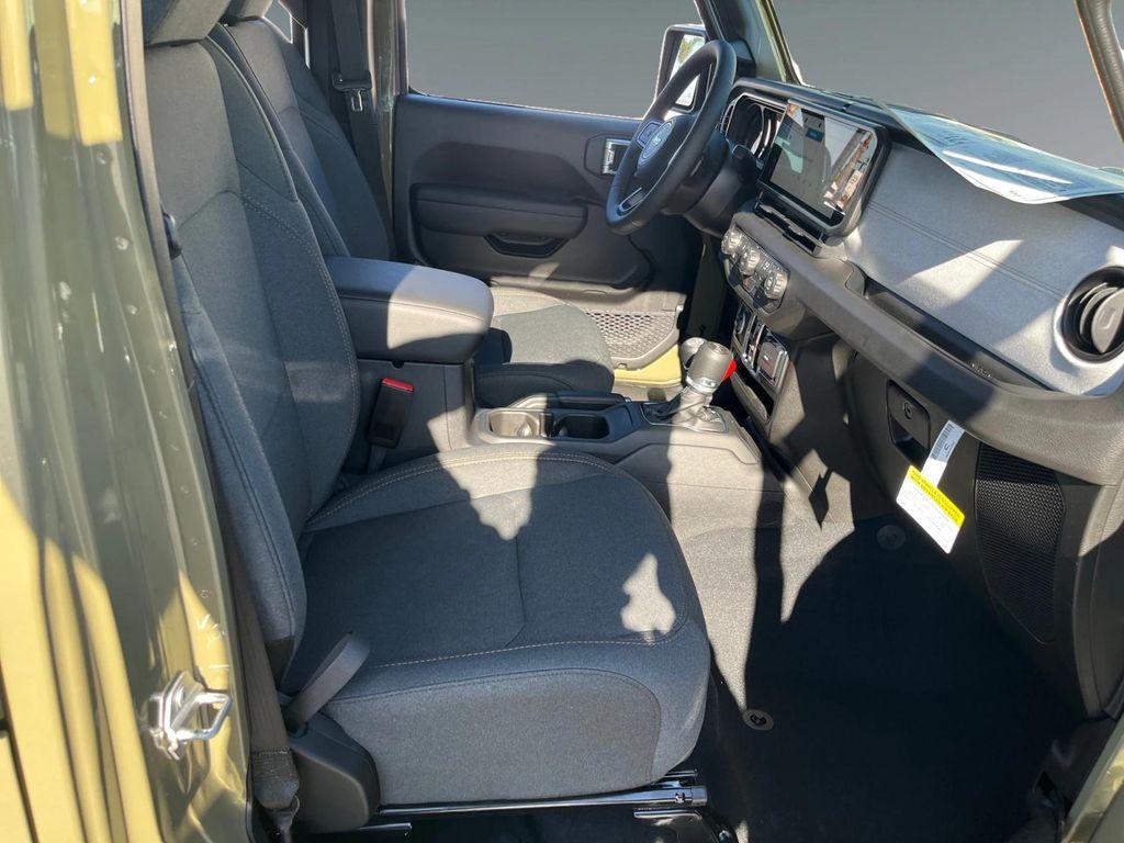 new 2026 Jeep Wrangler car, priced at $51,525