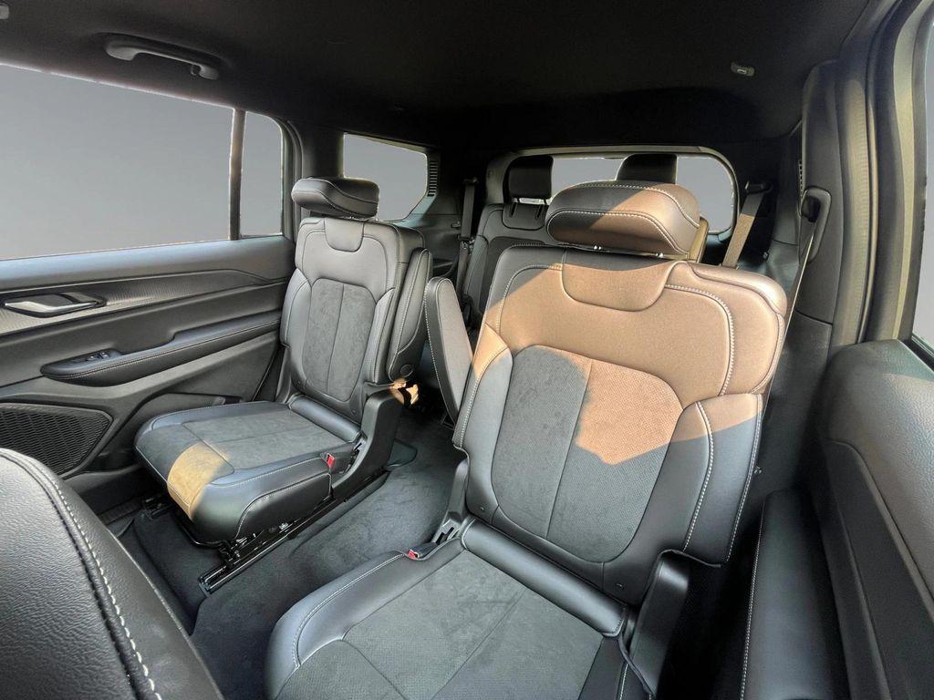 new 2025 Jeep Grand Cherokee L car, priced at $48,230
