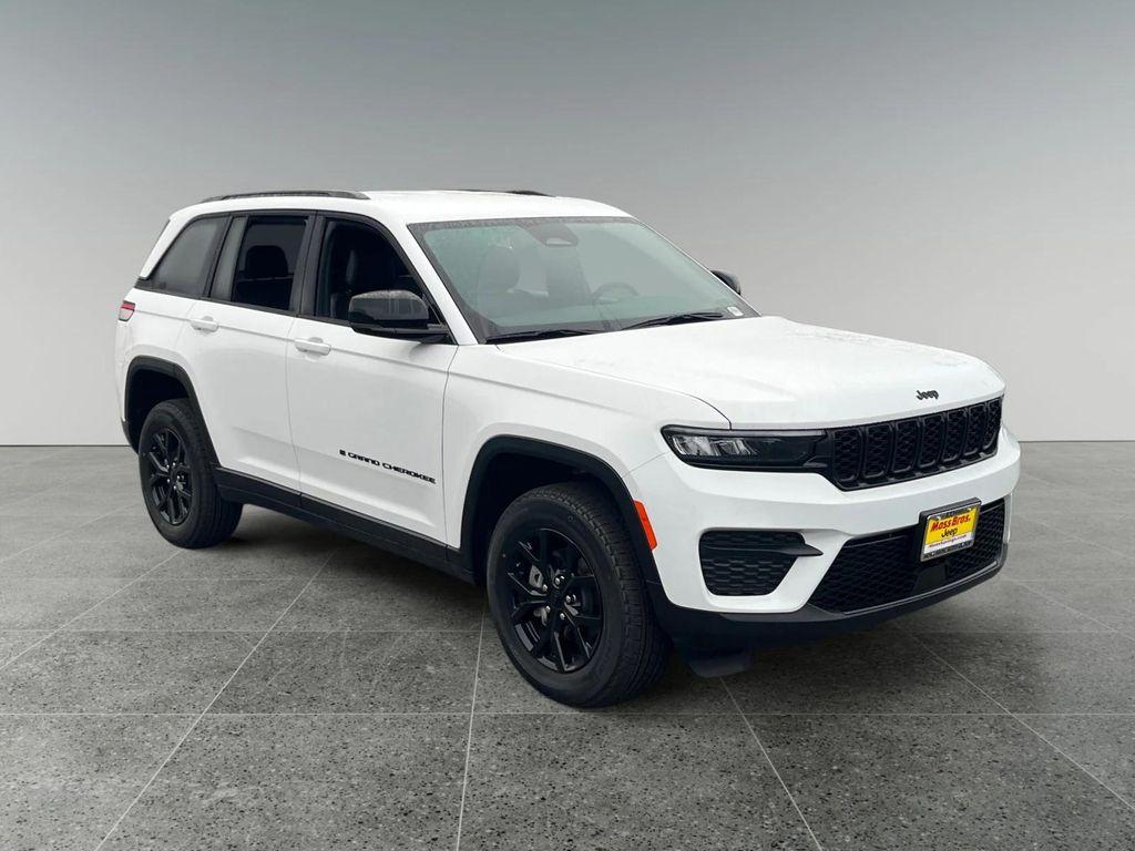 new 2025 Jeep Grand Cherokee car, priced at $43,435