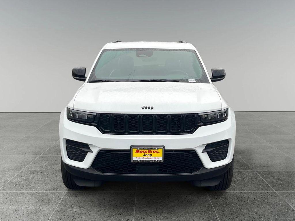 new 2025 Jeep Grand Cherokee car, priced at $43,435
