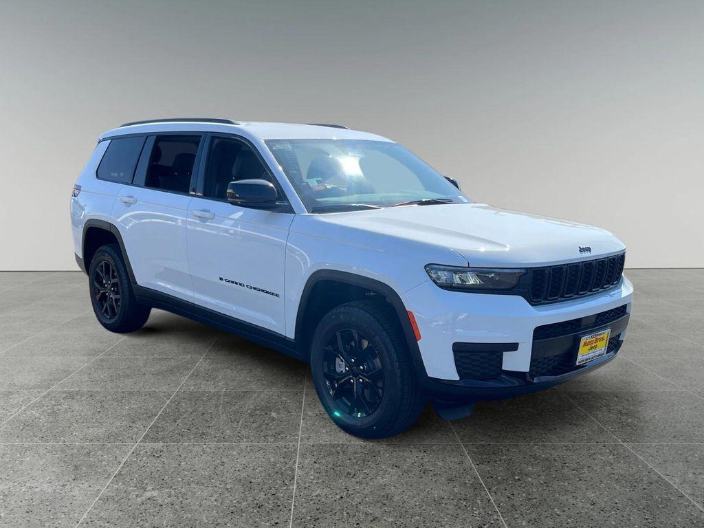 new 2025 Jeep Grand Cherokee L car, priced at $45,635
