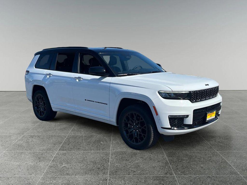 new 2025 Jeep Grand Cherokee L car, priced at $69,060