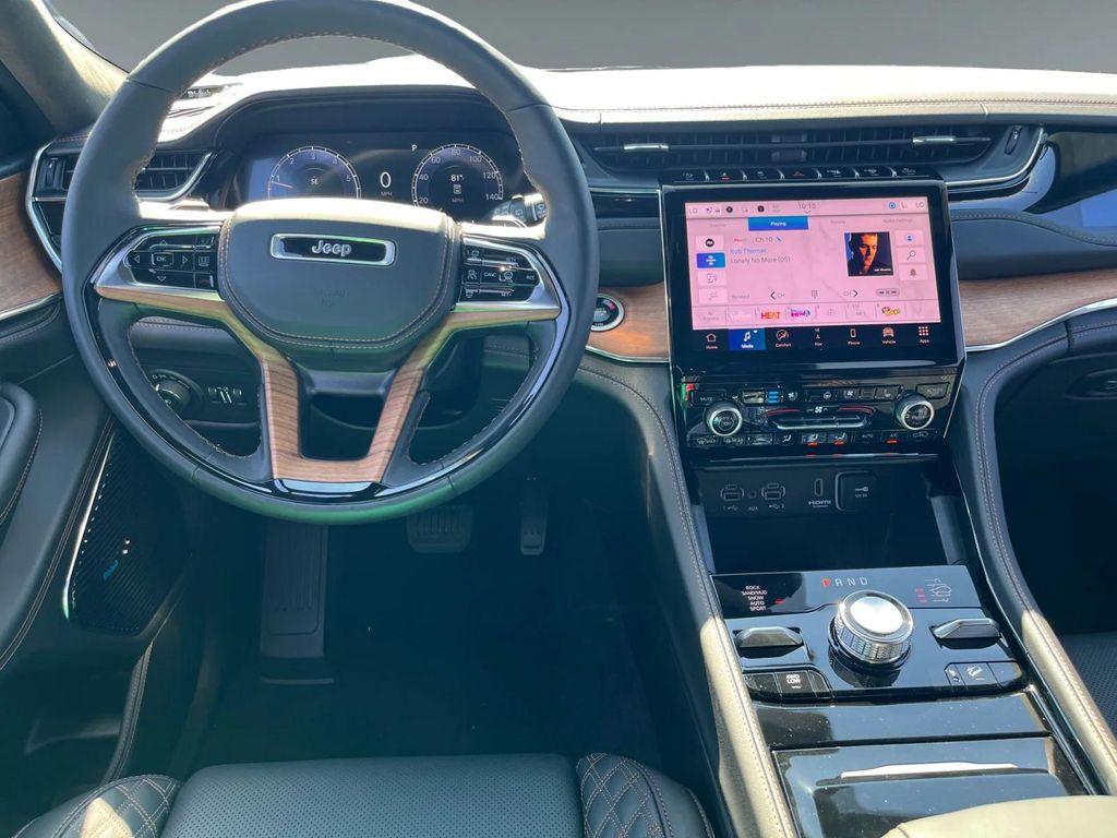 new 2025 Jeep Grand Cherokee L car, priced at $69,060