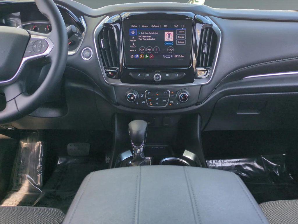 used 2023 Chevrolet Traverse car, priced at $30,500