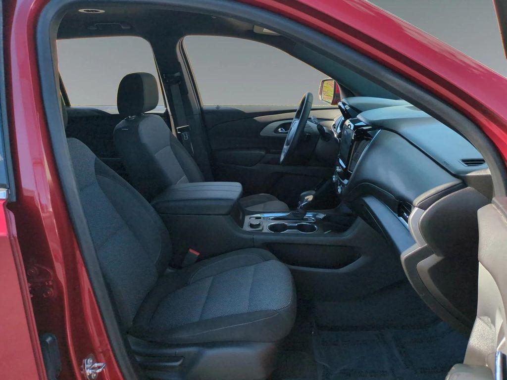 used 2023 Chevrolet Traverse car, priced at $30,500
