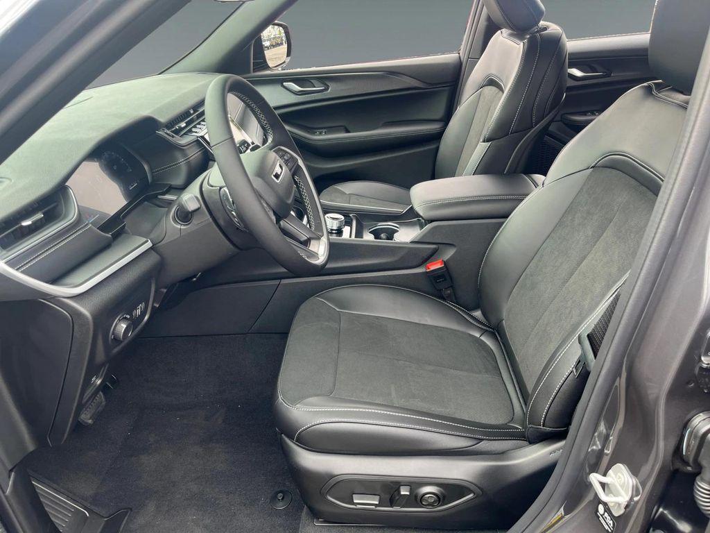 new 2025 Jeep Grand Cherokee L car, priced at $46,730