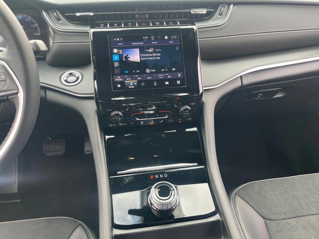 new 2025 Jeep Grand Cherokee L car, priced at $46,730