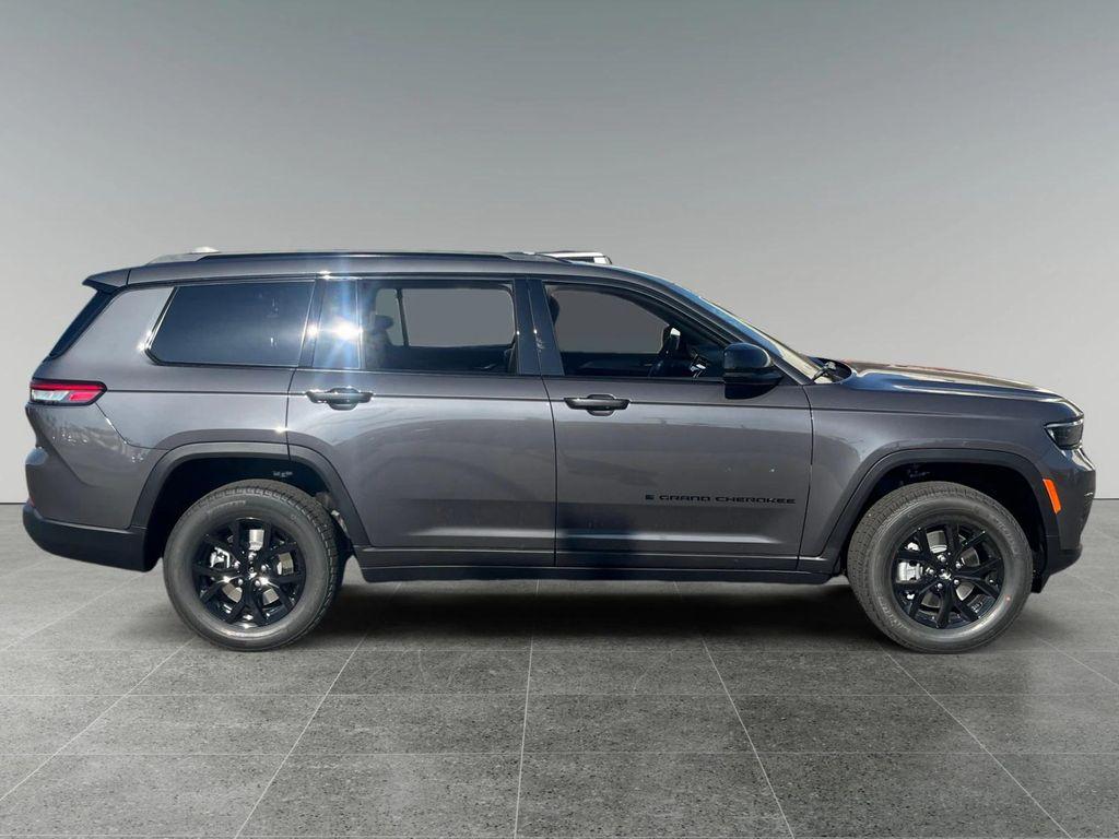 new 2025 Jeep Grand Cherokee L car, priced at $48,230