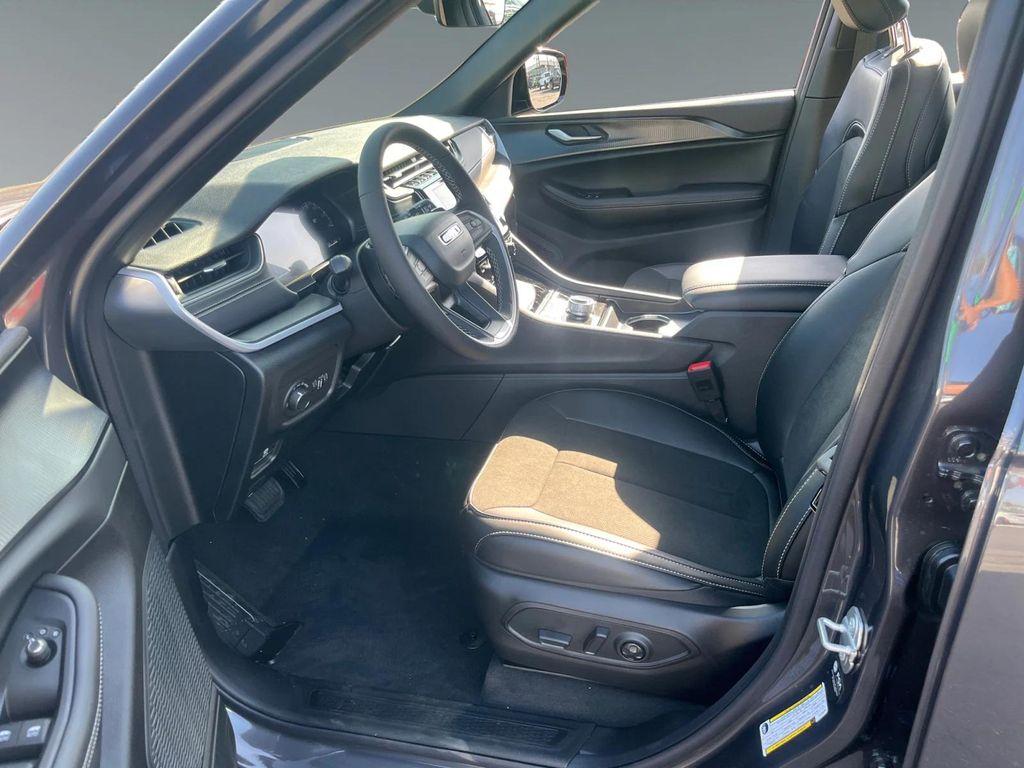 new 2025 Jeep Grand Cherokee L car, priced at $48,230