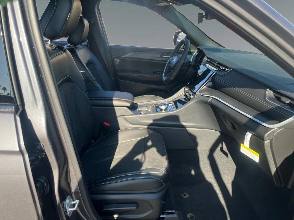 new 2025 Jeep Grand Cherokee L car, priced at $48,230