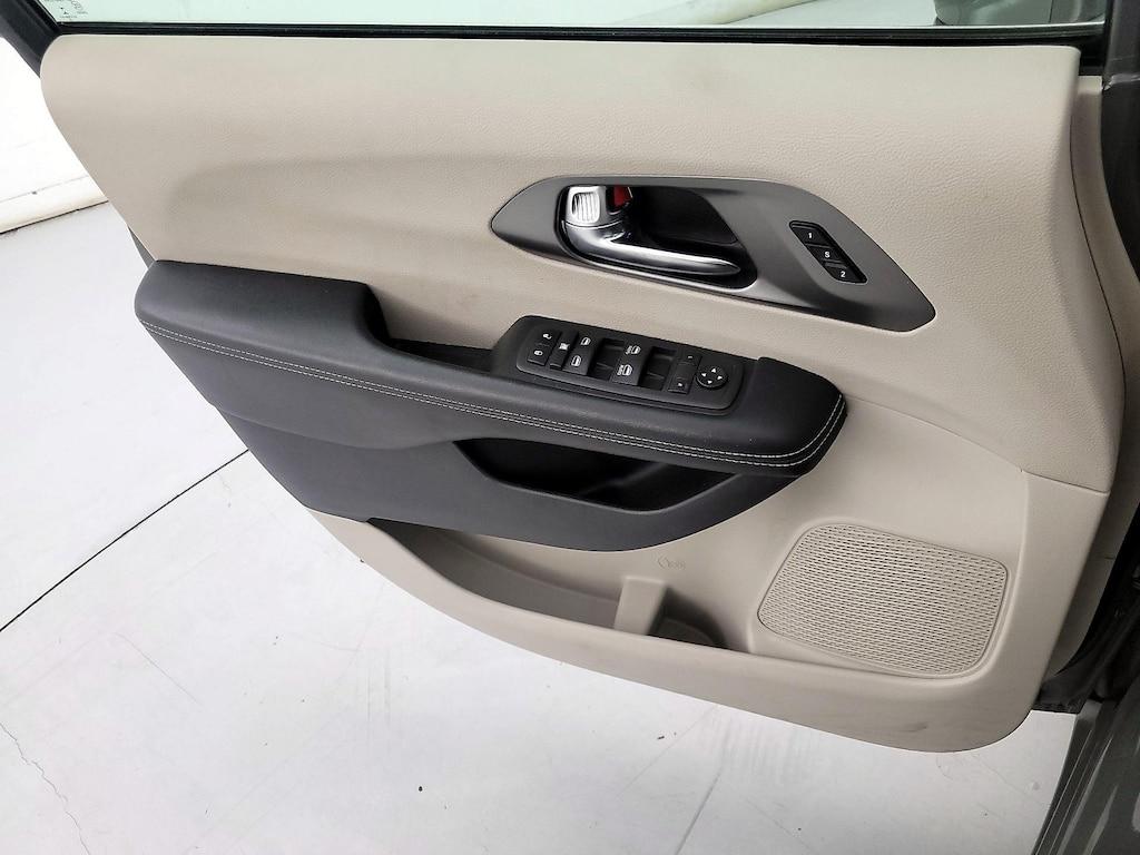 used 2022 Chrysler Pacifica car, priced at $23,998