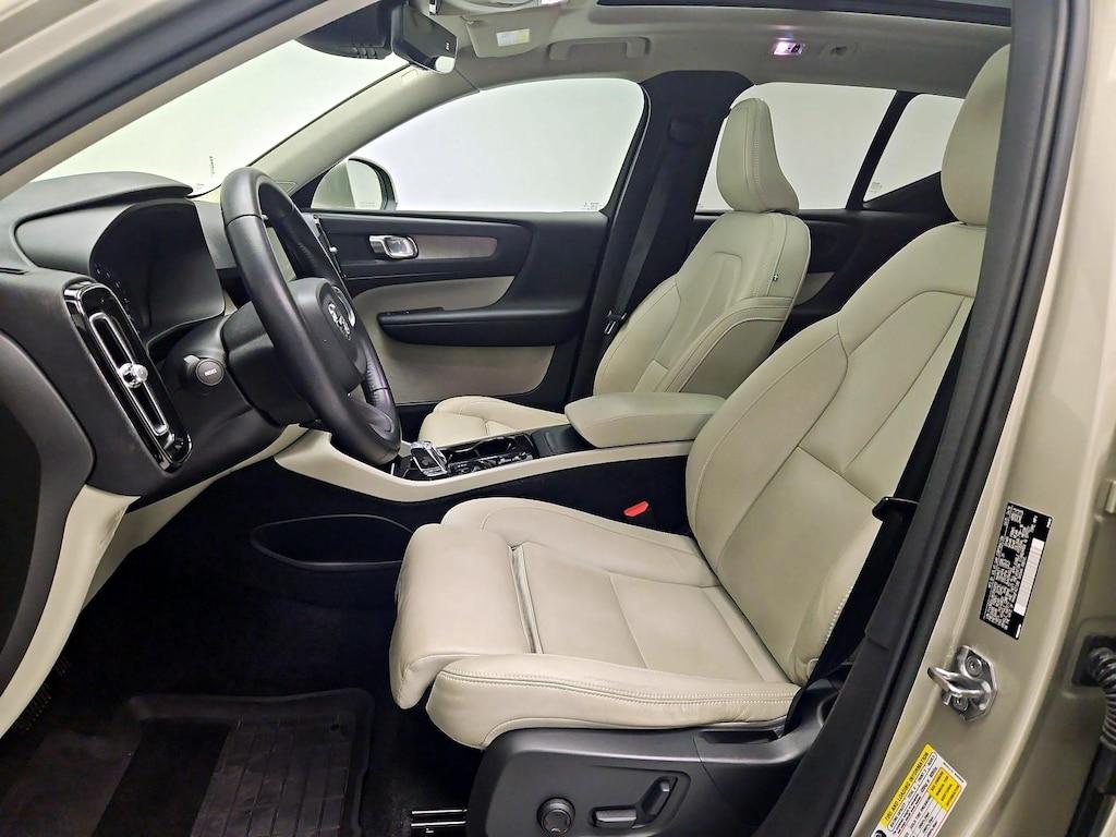 used 2019 Volvo XC40 car, priced at $23,998