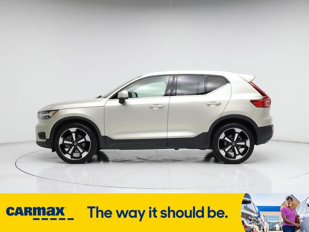 used 2019 Volvo XC40 car, priced at $23,998