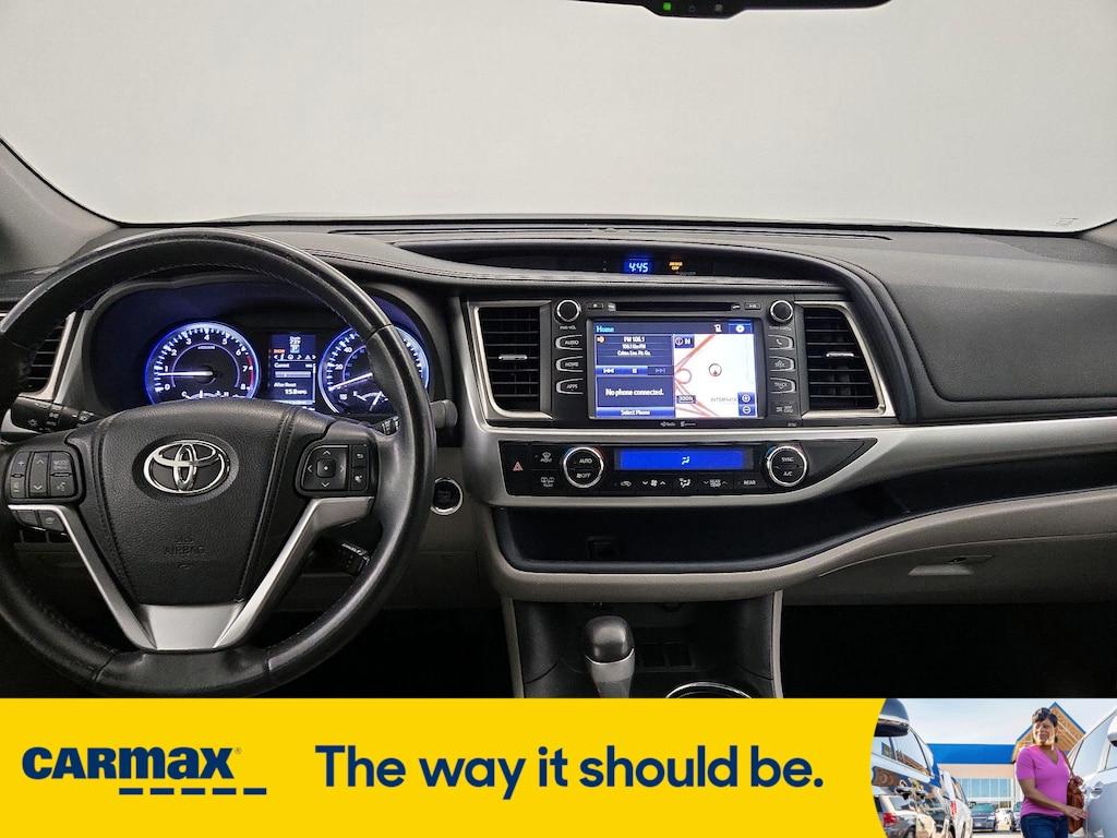 used 2014 Toyota Highlander car, priced at $19,998