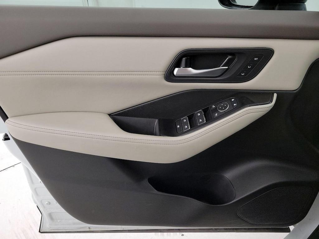used 2024 Nissan Rogue car, priced at $30,998