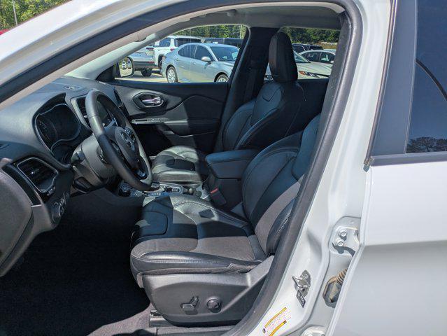 used 2023 Jeep Cherokee car, priced at $25,990