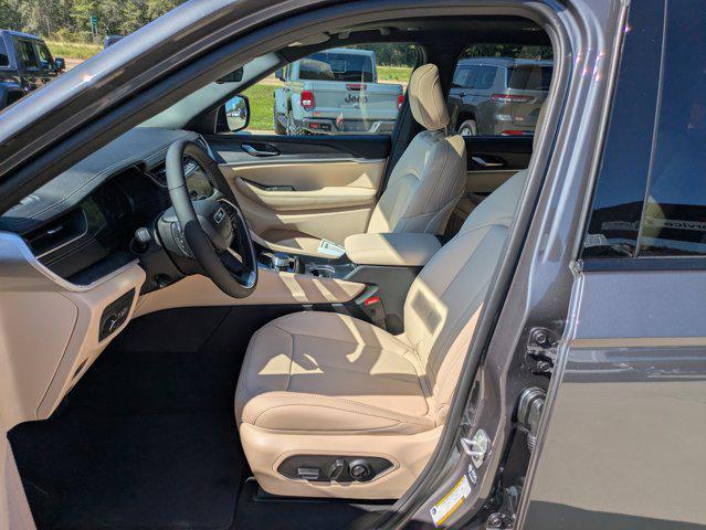 new 2025 Jeep Grand Cherokee L car, priced at $56,030