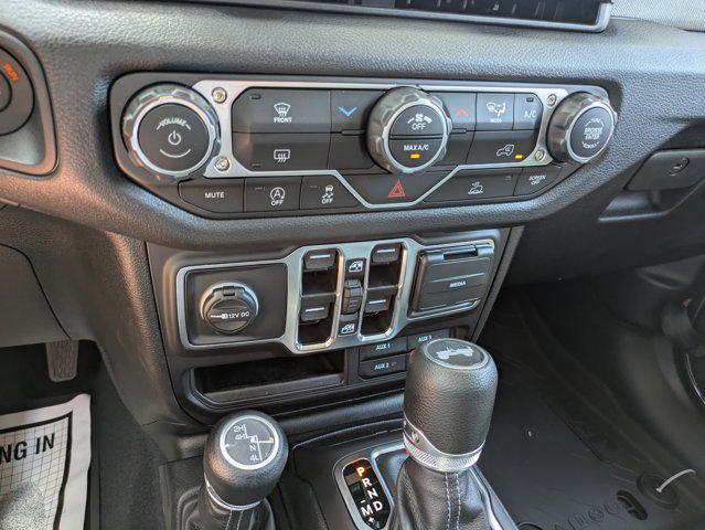 new 2025 Jeep Wrangler car, priced at $47,584