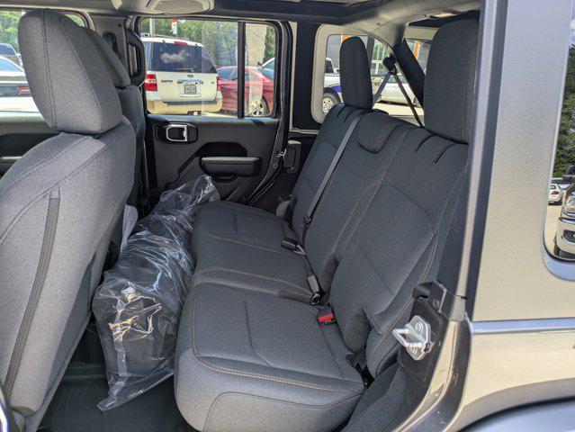 new 2025 Jeep Wrangler car, priced at $47,584