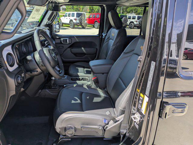 new 2025 Jeep Gladiator car, priced at $50,590