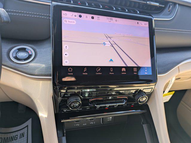 new 2025 Jeep Grand Cherokee car, priced at $47,525