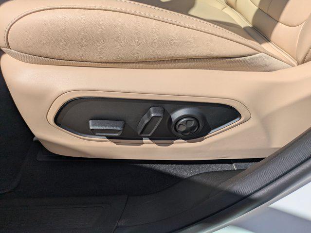 new 2025 Jeep Grand Cherokee car, priced at $47,525