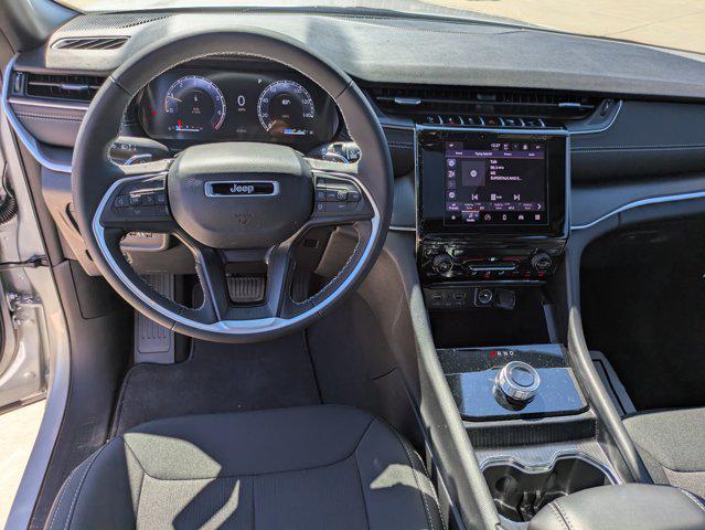 new 2025 Jeep Grand Cherokee car, priced at $38,197