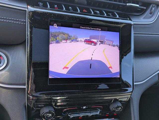 new 2025 Jeep Grand Cherokee car, priced at $38,197