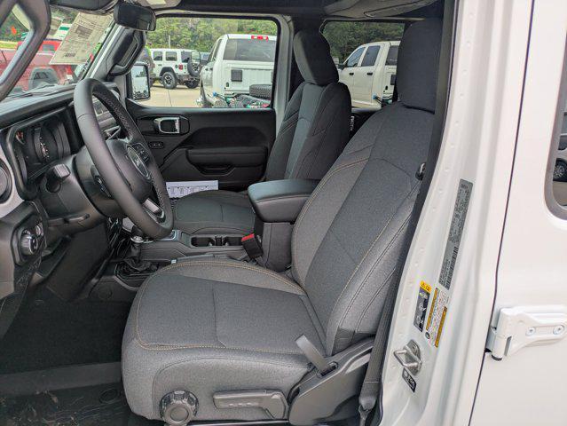 new 2025 Jeep Gladiator car, priced at $46,705