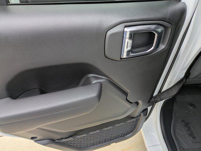 new 2025 Jeep Gladiator car, priced at $46,705