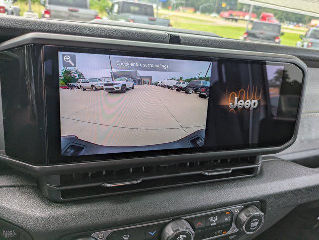 new 2025 Jeep Gladiator car, priced at $46,705