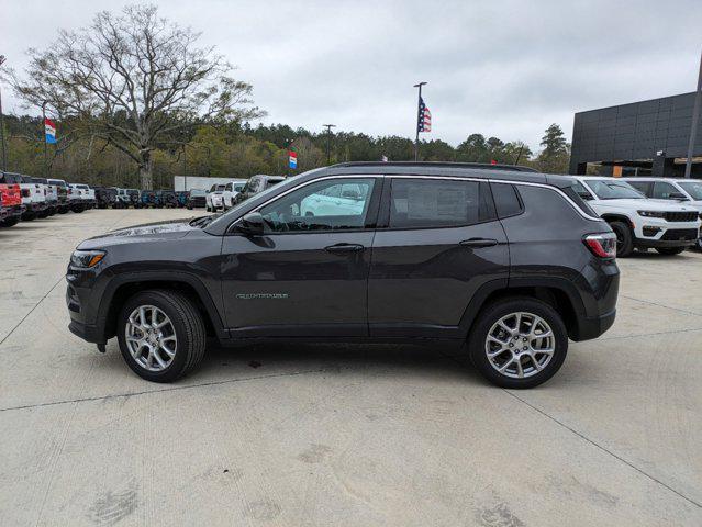 new 2024 Jeep Compass car, priced at $34,085