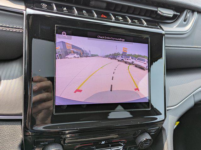 new 2025 Jeep Grand Cherokee car, priced at $40,375