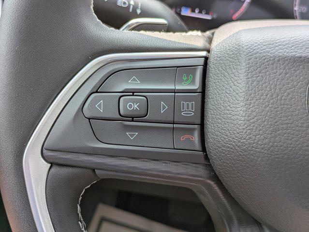 new 2025 Jeep Grand Cherokee car, priced at $40,375